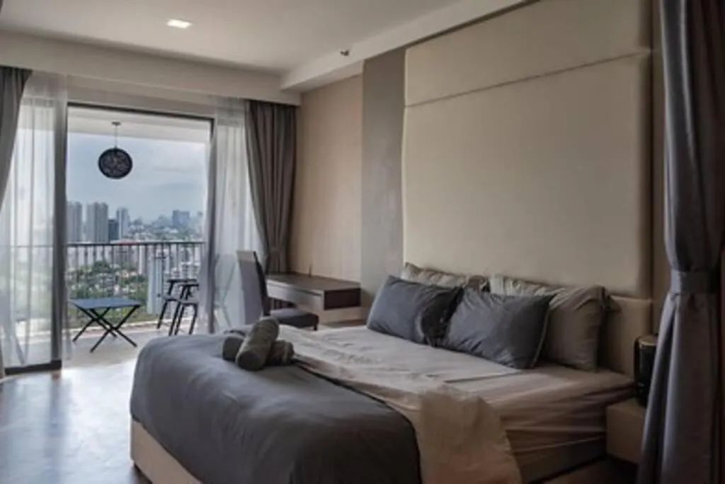 Deluxe Seaview Suite King Bed By The Only Bnb Tanjung Tokong Apartmán